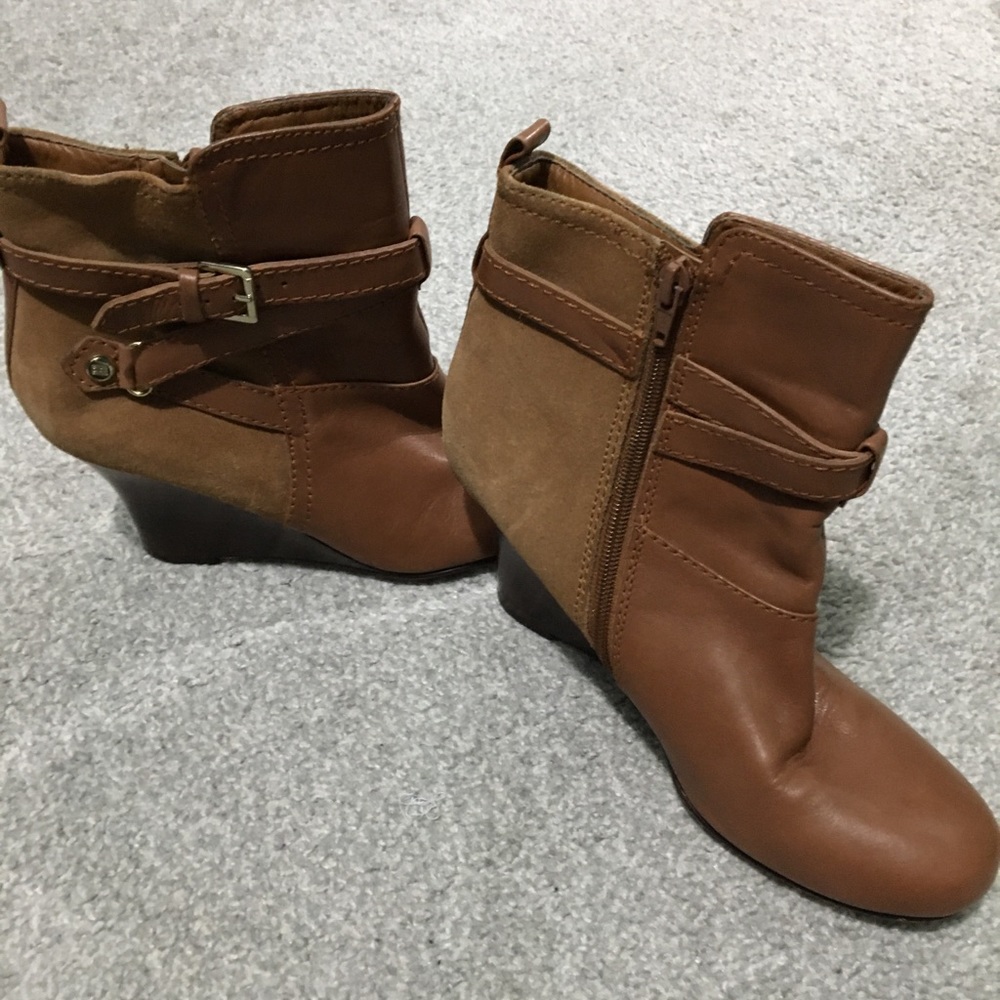 Tommy Hilfiger Wedge Heel Ankle Boot Size 7.5